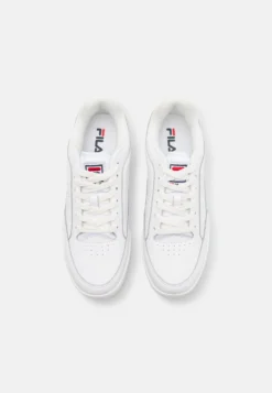 Fila Town Classic Unisex - Baskets Basses - White -Magasin De Mode Et De Sport 01330b00757a4072be80f9fd2aa706e5 scaled
