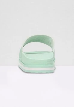 Fila Morro Bay Zeppa - Sandales De Bain - Brook Green -Magasin De Mode Et De Sport 071f3c3ac96e41b5896c1bf7b6f07cd2 scaled