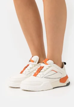 Fila Modern - Baskets Basses - Marshmallow