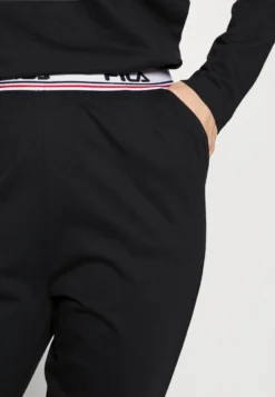 Fila Woman - Pyjama - Black -Magasin De Mode Et De Sport 2d212b66d19146b897ca29a3ec6a94d2 scaled