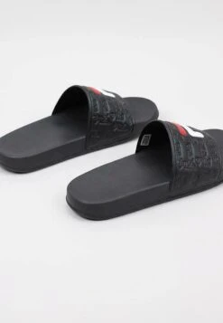 Fila Baywalk Wmn - Mules - Black -Magasin De Mode Et De Sport 329bcd419bf04084bc7c28b50878a328