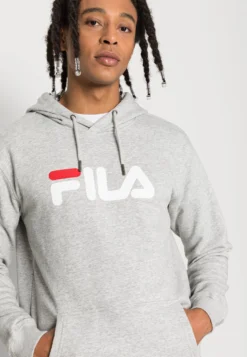Fila Barumini Hoody Unisex - Sweat À Capuche - Light Grey Melange 9 Fila Barumini Hoody Unisex - Sweat À Capuche - Light Grey Melange -Magasin De Mode Et De Sport 343bead3f674430abe489613e8672cc2 scaled