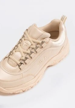 Fila Strada F - Baskets Basses - Vanilla Cream -Magasin De Mode Et De Sport 43cd6bce5ac045f094e01776946e11dc scaled