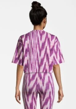 Fila Cattenom Aop - T-Shirt Imprimé - Purple Abstract Etno Aop -Magasin De Mode Et De Sport 549b3da8f92f4916ab5af8ca148f905c scaled