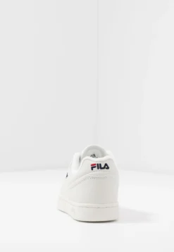 Fila Arcade Kids - Baskets Basses - White -Magasin De Mode Et De Sport 5574af2485b845f2be23dceb2c41cfeb