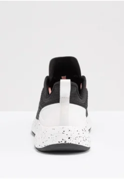 Fila Novanine Wmn - Baskets Basses - Black Flamingo Pink White -Magasin De Mode Et De Sport 5aec7817debe4de2a397d2b6c89069a4 scaled