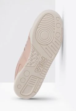Fila Baskets Basses - Peach Whip -Magasin De Mode Et De Sport 62cc4f55e77f4a04a079a732dc5977f8 scaled