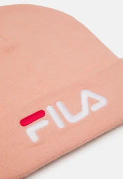 Fila Slouchy Beanie Linear Logo - Bonnet - Coral Cloud -Magasin De Mode Et De Sport 65f7b5f6d327434590afe6e10f786701 scaled