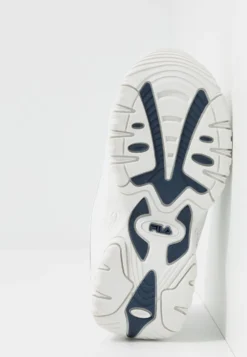 Fila Strada Kids Teens - Baskets Basses - White -Magasin De Mode Et De Sport 68c02853b3204816b19669481fb400d4