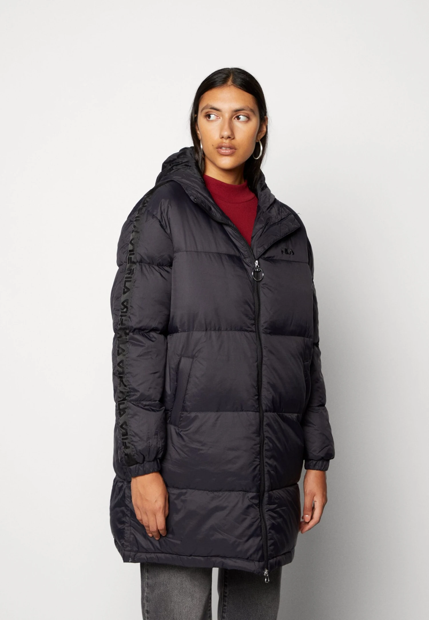 Fila Berislav Long Padded Coat - Manteau D'Hiver - Moonless Night 2 Fila Berislav Long Padded Coat - Manteau D'Hiver - Moonless Night – Image 2