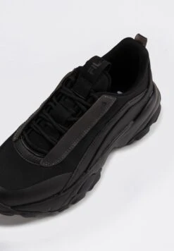 Fila Loligo - Baskets Basses - Black -Magasin De Mode Et De Sport 702e0c2bbd924e11a1ead692276e6fc5 scaled