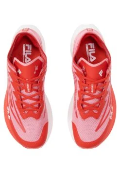 Fila Footwear Astatine Wmn - Chaussures De Running Stables - Geranium Pink Fiery Red -Magasin De Mode Et De Sport 78ace6e55e744e3a917e24b6c5e4a794 scaled