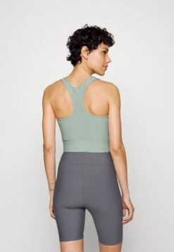 Fila Cariati Bra - Brassières De Sport À Maintien Léger - Iceberg Green 8 Fila Cariati Bra - Brassières De Sport À Maintien Léger - Iceberg Green -Magasin De Mode Et De Sport 7eb99ce271854c868757a056308f4672 scaled