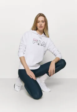 Fila Larkin Hoody - Sweat À Capuche - Bright White -Magasin De Mode Et De Sport 7f83350e449949bd85467479c039641e scaled
