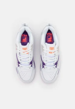 Fila Casim - Baskets Basses - White/Electric Purple -Magasin De Mode Et De Sport 8759af2626e44281848146677e10288d scaled