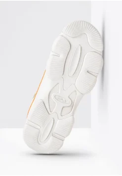 Fila Strada Lucid Wmn - Baskets Basses - Marshmallow Fiery Coral -Magasin De Mode Et De Sport 87e4e1e2135e4845a040815d04a60c17 scaled