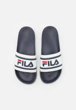 Fila Morro Bay Unisex - Mules - White/Navy 9 Fila Morro Bay Unisex - Mules - White/Navy -Magasin De Mode Et De Sport 88e0fbdab3d1464ca93ce311bf0aa1b0 scaled