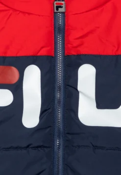 Fila Berkenthin Kids Blocked Padded - Veste D'Hiver - True Red/Black Iris -Magasin De Mode Et De Sport 8bac6dec005e481f9301e5373c32ea57 scaled
