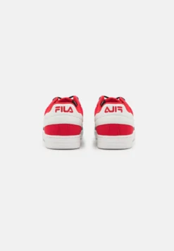 Fila Noclaf Cb Low Unisex - Baskets Basses - Black -Magasin De Mode Et De Sport 8e4fbdc0488f41468242df451ad1c82f scaled