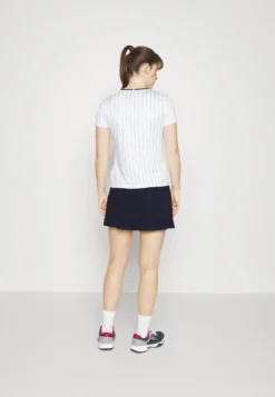 Fila Skort Anna - Jupe De Sport - Navy -Magasin De Mode Et De Sport 970f5e37aedf44798911491a93252dac scaled