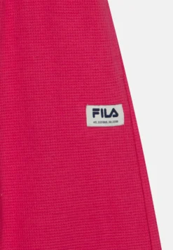 Fila Toecksfors Culotte Pants - Pantalon De Survêtement - Carmine -Magasin De Mode Et De Sport 99ac26d11834434c9d8057939f8a3246 scaled