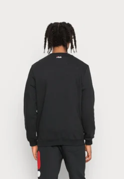 Fila Barbian Crew Unisex - Sweatshirt - Moonless Night -Magasin De Mode Et De Sport 9b05cfc047434bfa8ff253b6658525ef scaled