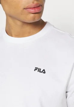 Fila Berloz Tee Unisex - T-Shirt Basique - Bright White 13 Fila Berloz Tee Unisex - T-Shirt Basique - Bright White -Magasin De Mode Et De Sport a0ab935de2a9454aaf1d03a394246608 scaled