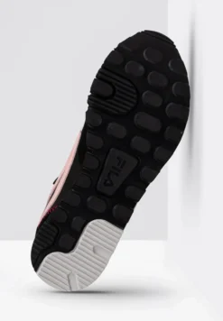 Fila Run Formation - Baskets Basses - Black Pale Rosette 12 Fila Run Formation - Baskets Basses - Black Pale Rosette -Magasin De Mode Et De Sport a83f0a9809ac4d4db062558f23cfe740 scaled