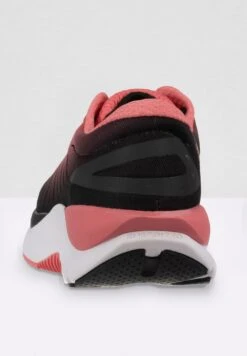 Fila Shocket Run Em - Baskets Basses - Black Tea Rose -Magasin De Mode Et De Sport ac1484a355df483d8dff5b4e245c22c4