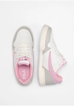 Fila Arcade - Baskets Basses - White Lilac Sachet -Magasin De Mode Et De Sport b13c9e75b0f640f090e1cd81d29c8735 scaled