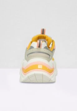 Fila Electrove Cb Wmn - Baskets Basses - Oyster Gray-Golden Cream -Magasin De Mode Et De Sport b7e927ac6fbd424099a66cfc0af81c63 scaled