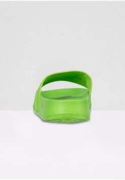 Fila Morro Bay - Sandales De Bain - Green Gecko -Magasin De Mode Et De Sport b9301b8d81a94fcdb4e5dd99df2fd83c scaled