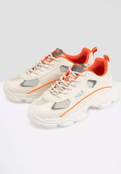 Fila Strada Lucid Wmn - Baskets Basses - Marshmallow Fiery Coral -Magasin De Mode Et De Sport b96697e47c3d4549b89f6190dafd44b1 scaled