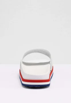 Fila Morro Bay Zeppa - Sandales De Bain - White 11 Fila Morro Bay Zeppa - Sandales De Bain - White -Magasin De Mode Et De Sport c23dde847d7c4d4494c8025db86616a9 scaled