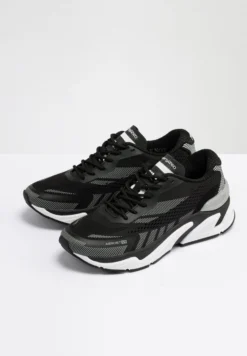 Fila Baskets Basses - Black White -Magasin De Mode Et De Sport c66f4539f1d74f9dbf1ea5bb3dbe77af scaled