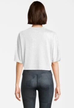 Fila Apparel Recanati Cropped - T-Shirt Basique - Bright White -Magasin De Mode Et De Sport ca5d42ff4cb34aa8ac24b545c35097ff scaled