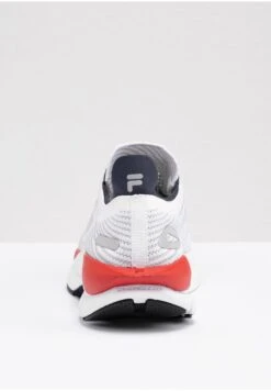 Shocket Run - Baskets Basses - White-High Risk Red-Fila Navy -Magasin De Mode Et De Sport d3055ded46664e678632ad60760110b3 scaled