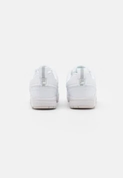 Fila Casim - Baskets Basses - White/Nimbus Cloud -Magasin De Mode Et De Sport e6ee7694decc4f46b6c0b5c4289210ce scaled