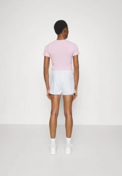 Fila Shorts Evie - Short De Sport - White -Magasin De Mode Et De Sport ea45486a105545e99fd0c225c76d629d scaled