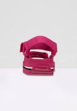 Fila Tomaia - Sandales De Randonnée - Carmine 10 Fila Tomaia - Sandales De Randonnée - Carmine -Magasin De Mode Et De Sport eab32e28315b4f73913f89a2253f7673 scaled