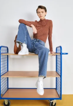 Fila Lusso - Baskets Basses - White 12 Fila Lusso - Baskets Basses - White -Magasin De Mode Et De Sport f1025bc048764a5cabe97d1b6240bd0d scaled